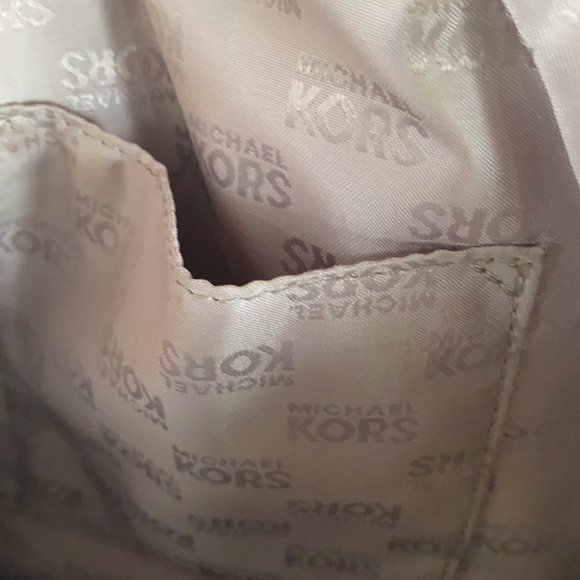 Michael Kors shoulder bag. Cream/off white. - Picture 4 of 4
